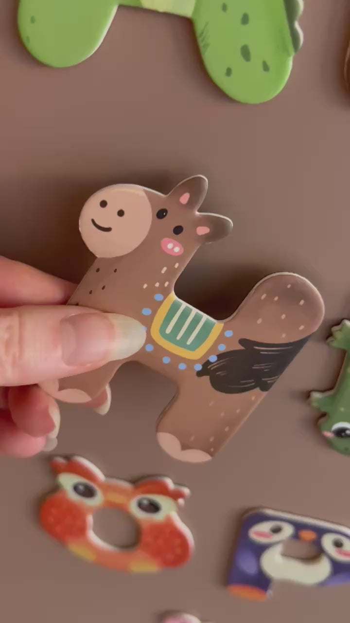 26 Stück magnetische Tierbuchstaben